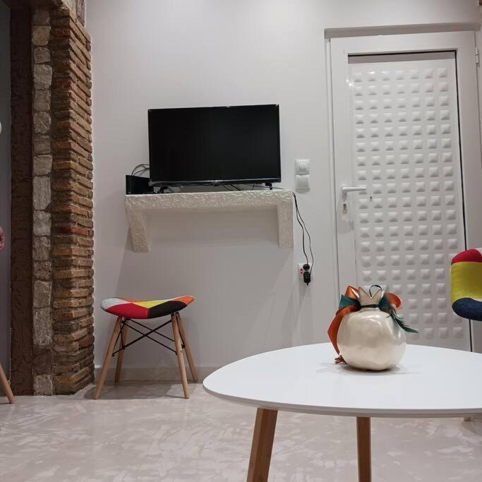 Apartamento Boutique Eptalofos 15Min From Airport And Sea Kouvarás Exterior foto